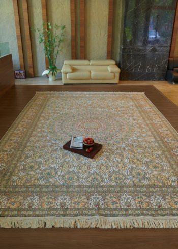 Dining room silk rug