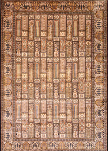 Geometric design rug for living room