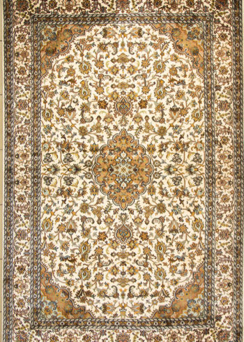 7 by 5 pure silk coffee table rug with oriental design