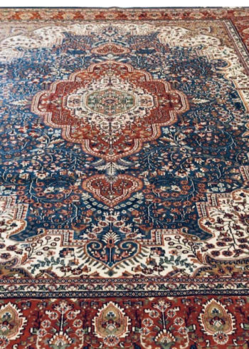 floral design Kashmir oriental carpet