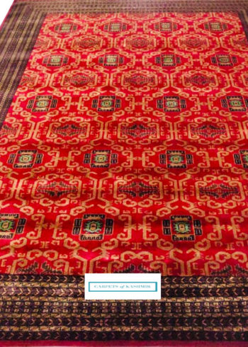 geometric design hand-knotted Persian carpet