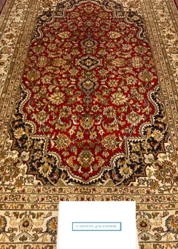 Persian floral design bedroom rug