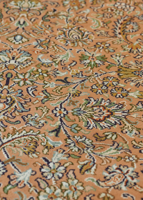 Warm Apricot Heriz | Carpets of Kashmir