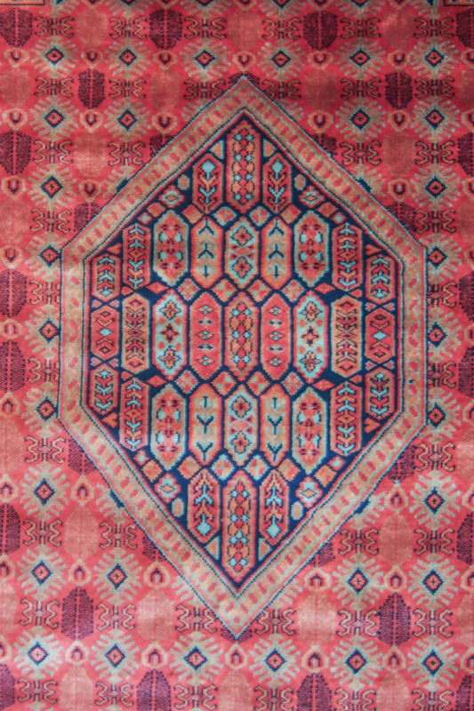 Pure wool living room hand made carpet size 10 by 8 oriental design