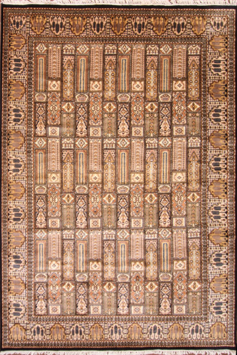 Geometric design rug for living room