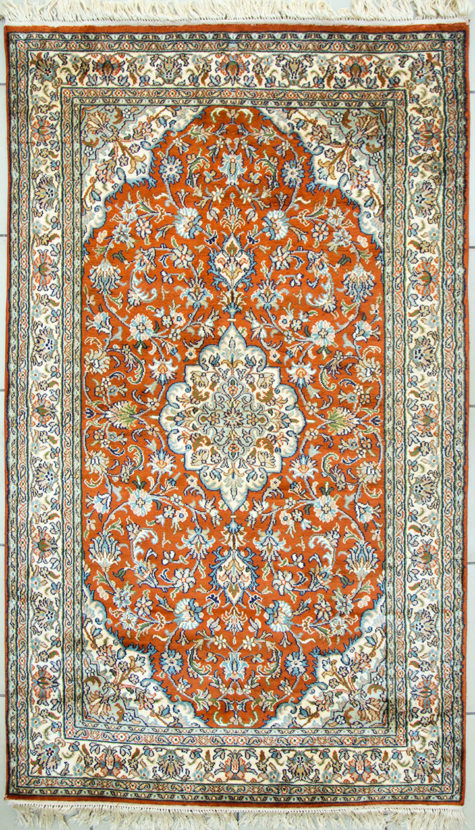 Pure silk bedroom carpet 5 by 3