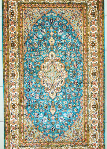 Oriental floral design pure silk foyer rug size 5 by 3 handmade hand knotted