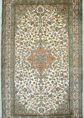 oriental persian design pure silk bedroom rug