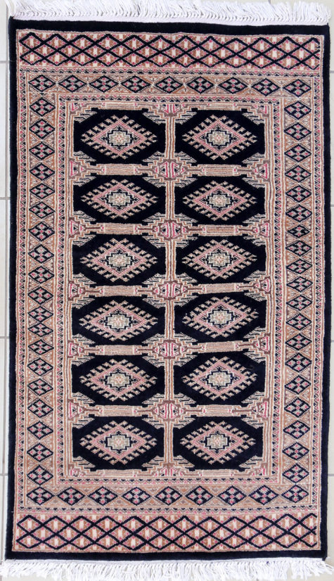 geometric design pure wool scatter rug