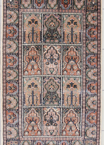 Wool silk handmade area rug with geometric design for foyer