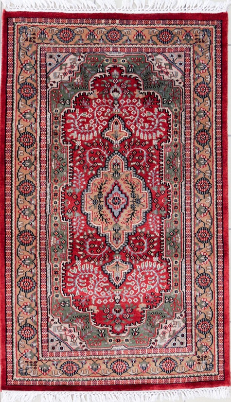 Floral design handmade wool silk area rug used a scatter rug