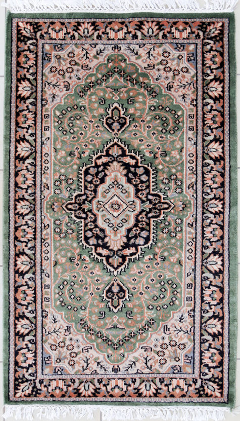 Floral design oriental scatter rug handmade and hand knotted
