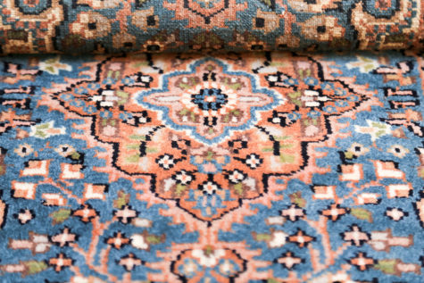 Wool Silk Bedside rug with Oriental - Floral design
