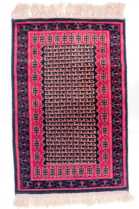 black base pure wool bedside rug