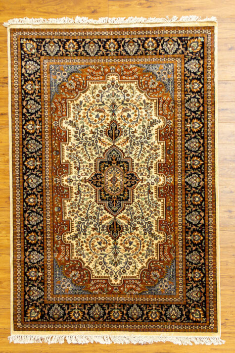 Oriental Coffee Table Carpet Handcrafted Masterpieces