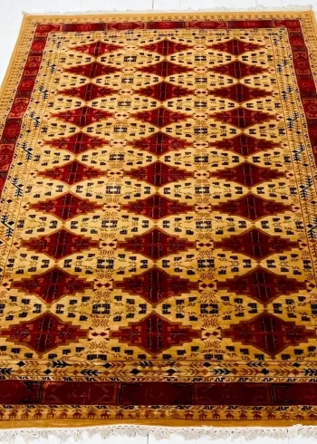 Pure Merino wool hand-knotted geometric accent coffee table rug size 7×5 ft