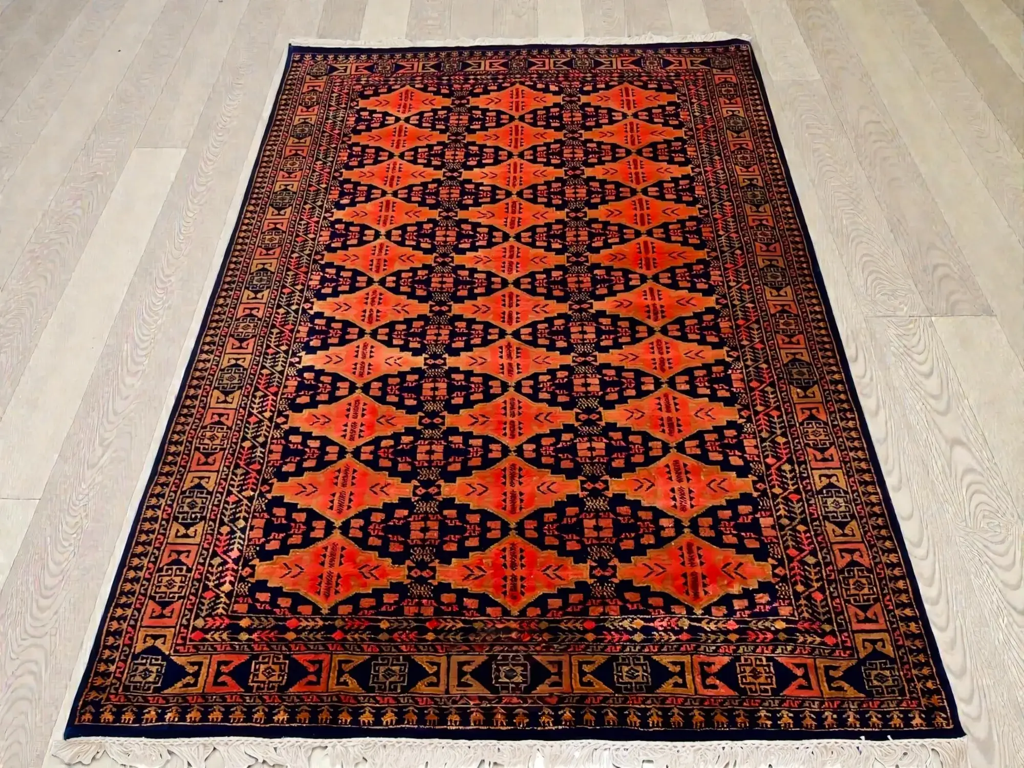 Merino wool handmade hand-knotted geometric coffee table rug for living room size 7×5 ft