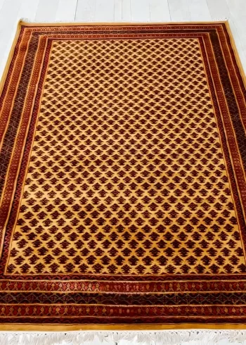 Pure Merino wool hand-knotted abstract geometric coffee table rug size 7×5 ft