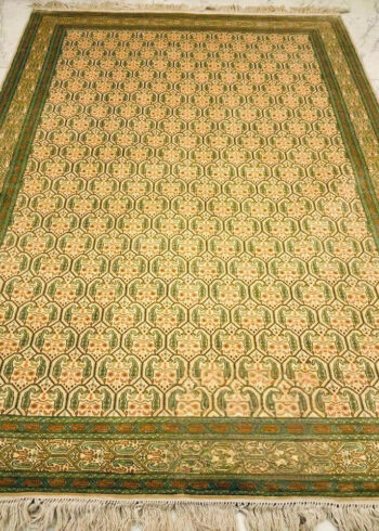 Hand-knotted Cream Pure Silk Kashmiri Rug in Mother of Pearl Senha floral style, 6x4 ft, 972,000 knots, hand-crafted in Kashmir.