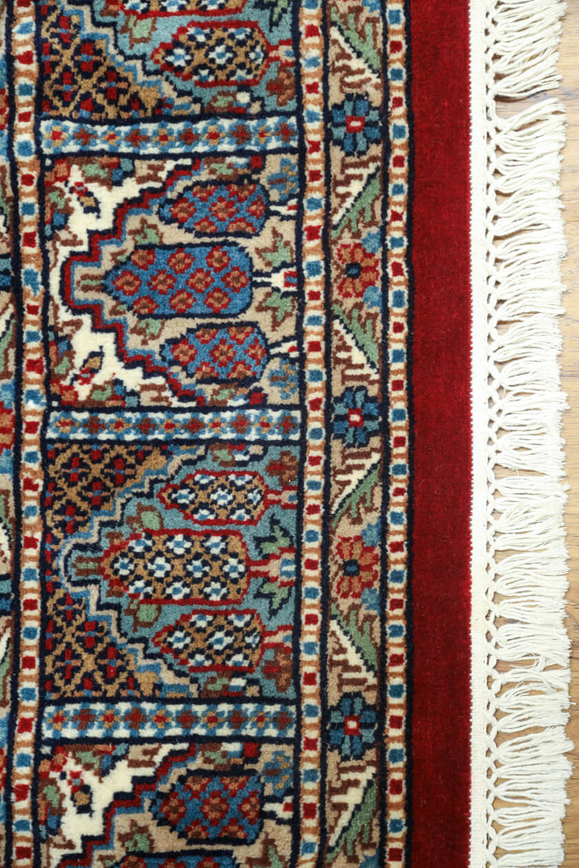 cotton-fringe-red-geometric-carpet-border-detail