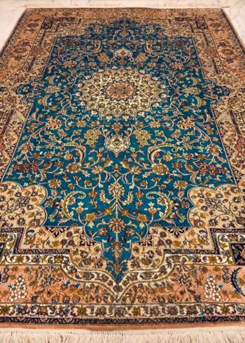 Hand-knotted Kashmiri pure silk rug in Cerulean Sarouk pattern with elegant Blue highlights. 6x4 feet, 972,000 knots.