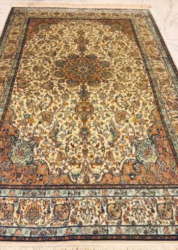Hand-knotted Kashmiri pure silk rug in Riviera Ivory Kashan pattern with elegant Ivory highlights. 6x4 feet, 972,000 knots.